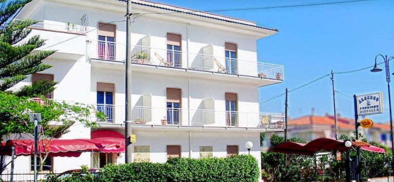 Minturnae Hotel