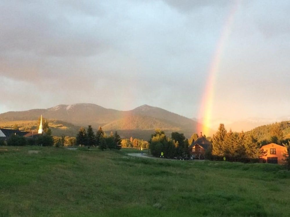 Teton Teepee Lodge