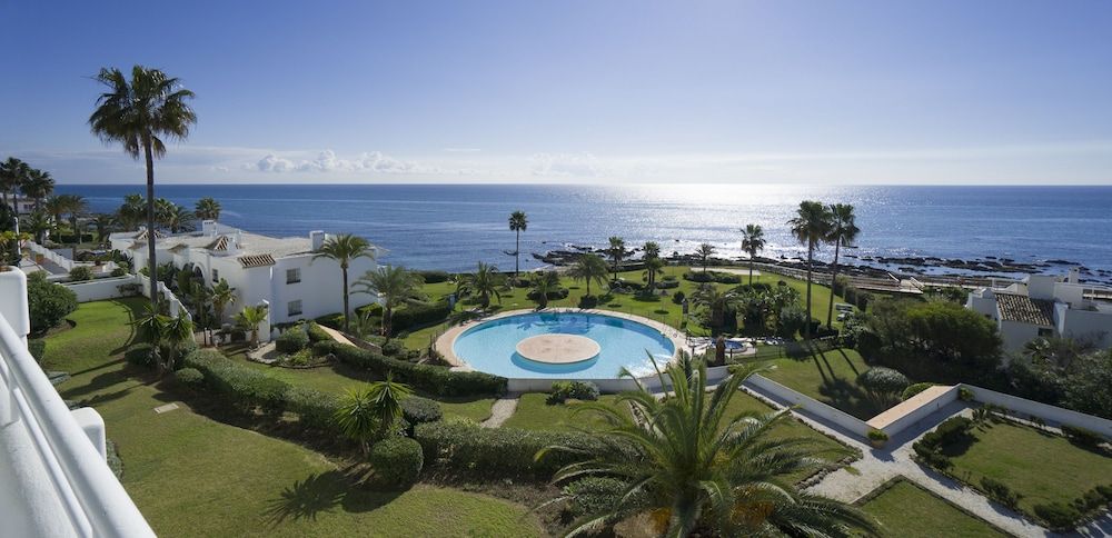 Miraflores Beach & Country Club