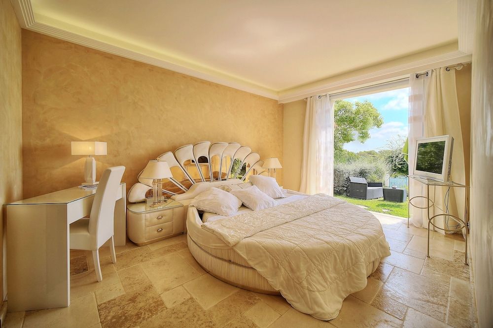 Suites de Prestige Mougins Cannes Grasse