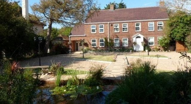 Berry House Bed & Breakfast