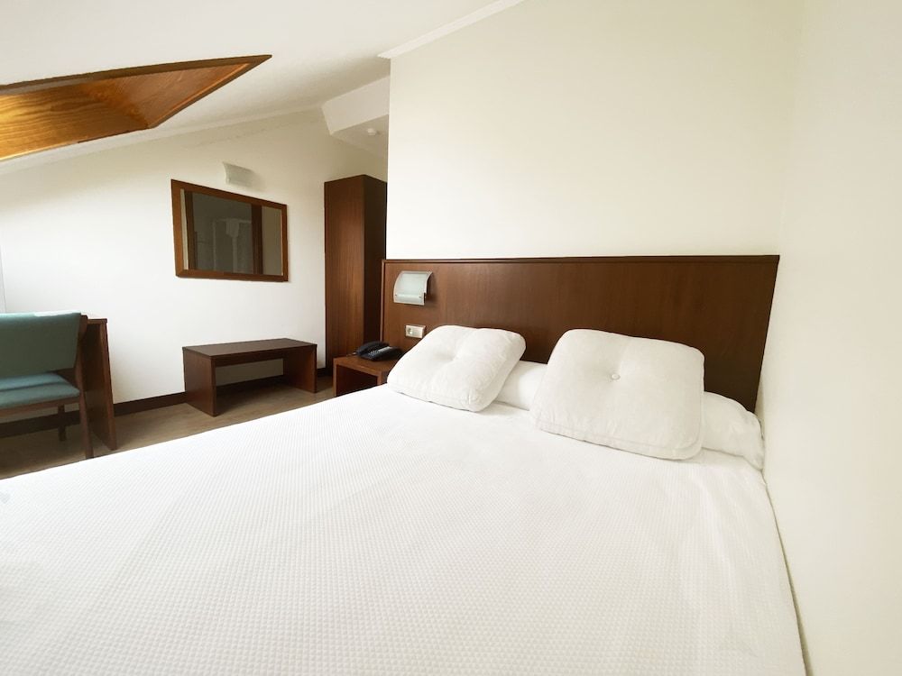 Hotel Entre Robles