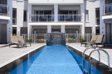 The Waterfront Suites