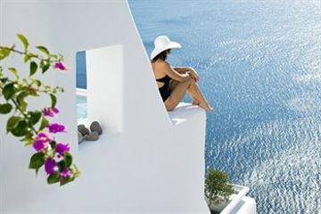 Oia Castle Luxury Suites
