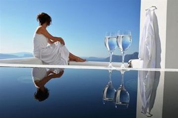 Oia Castle Luxury Suites
