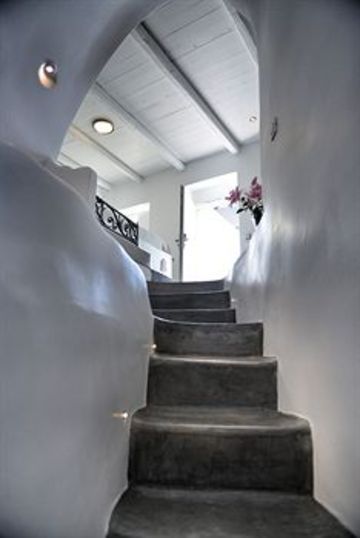 Oia Castle Luxury Suites