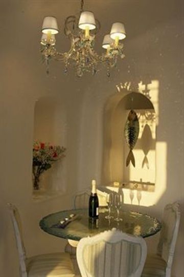 Oia Castle Luxury Suites
