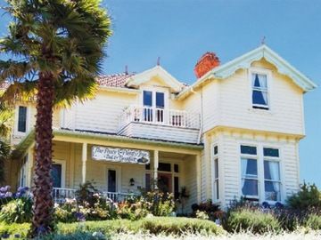 The Peace & Plenty Inn