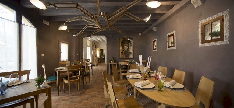 Donna Lucia Restaurant & Resort