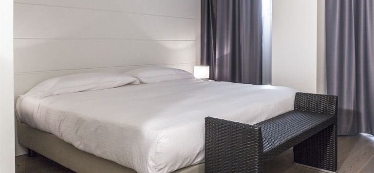 Tag Hotel