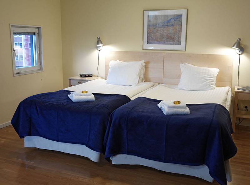 2Home Hotel Solna