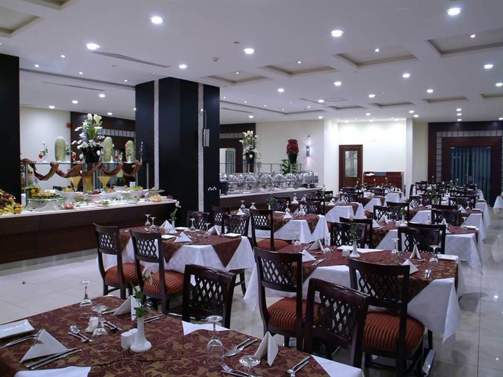 Dorar Al Eiman Royal Hotel