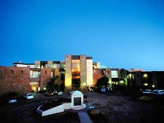 Desert Cave Hotel