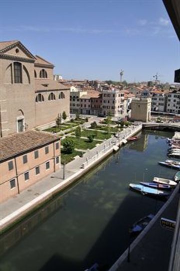 Hotel Caldin's