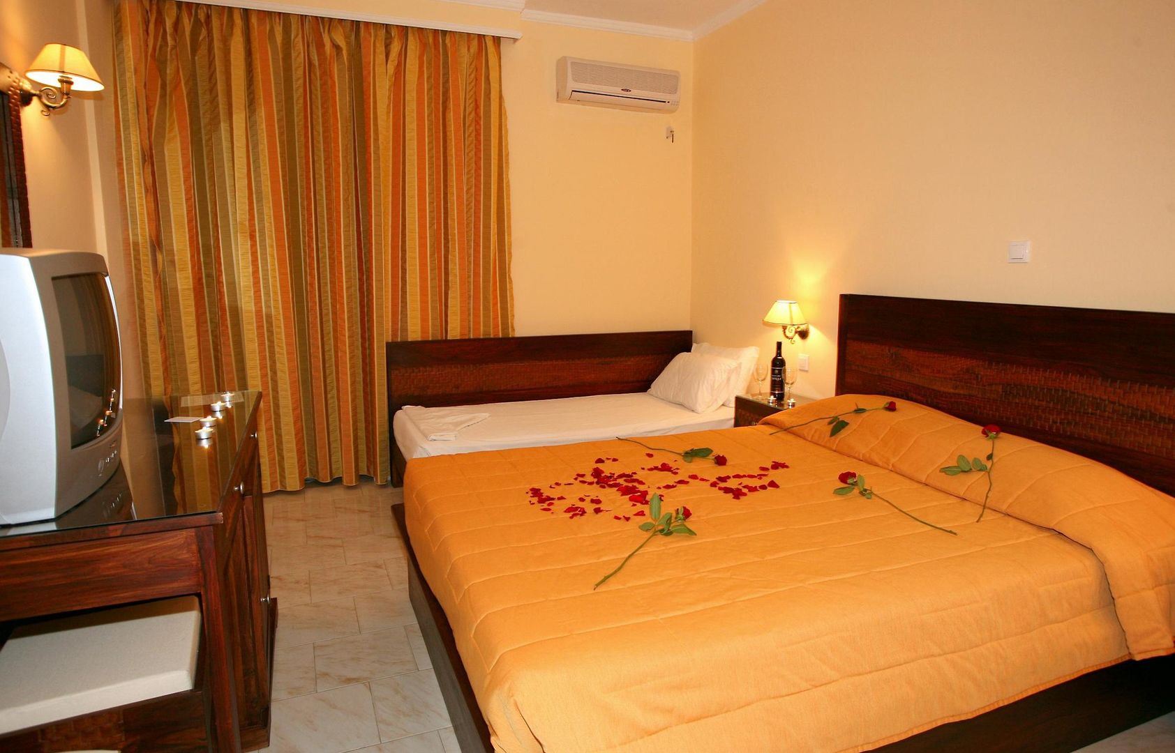 Roseland's Hotel