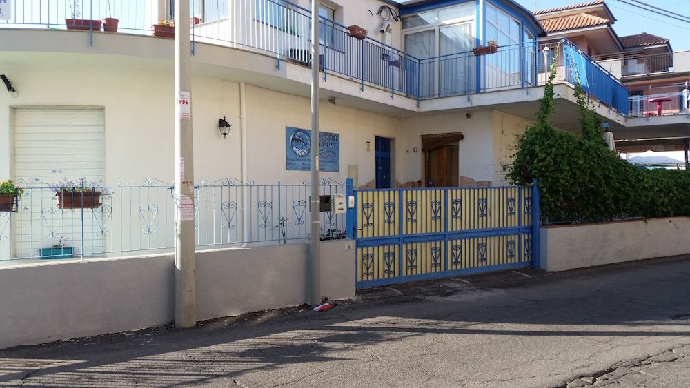 B&B I Delfini Di Casa Paola