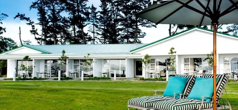 Lakeside Lodge & Spa
