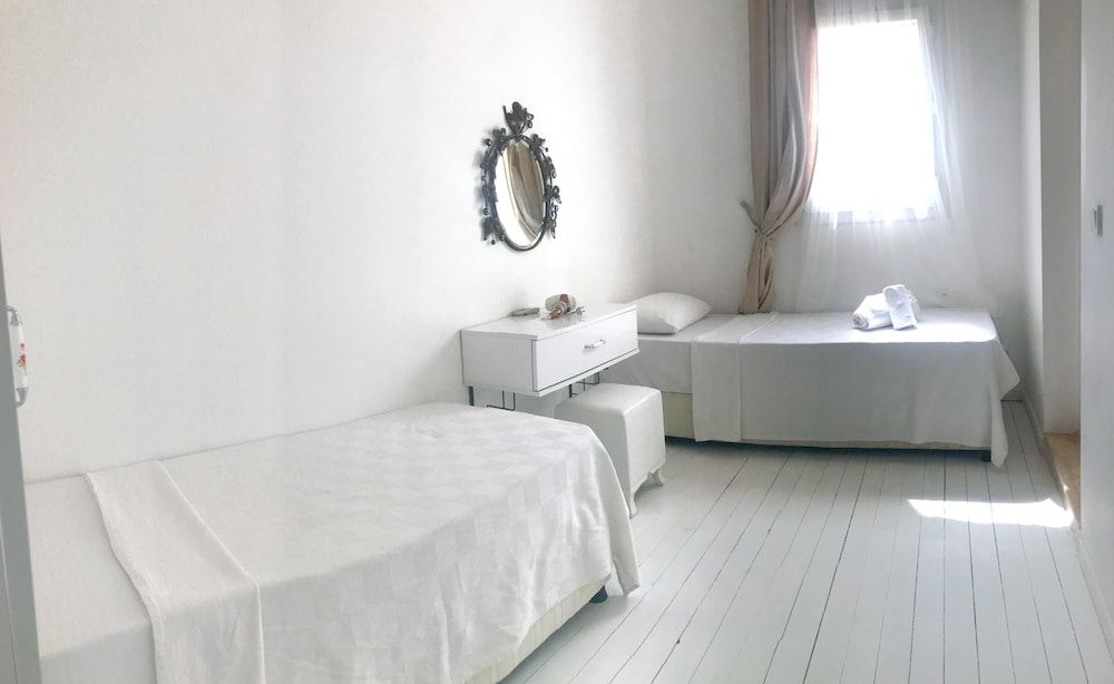 Meydan Dazur Alacati