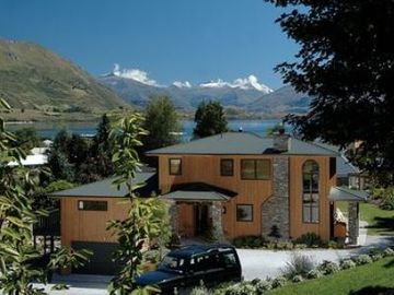 Wanaka Springs Lodge