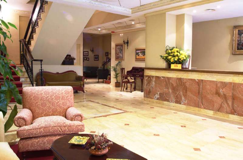 Hotel Maestranza