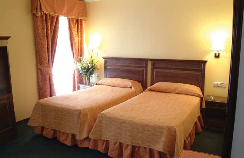 Hotel Maestranza