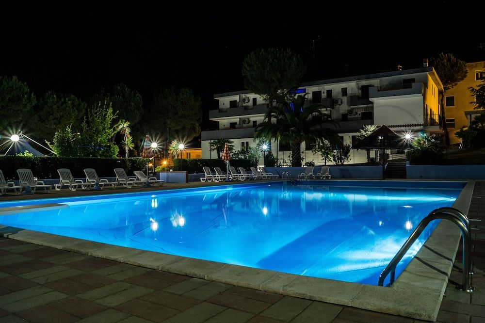 Pineto Resort Hotel Village