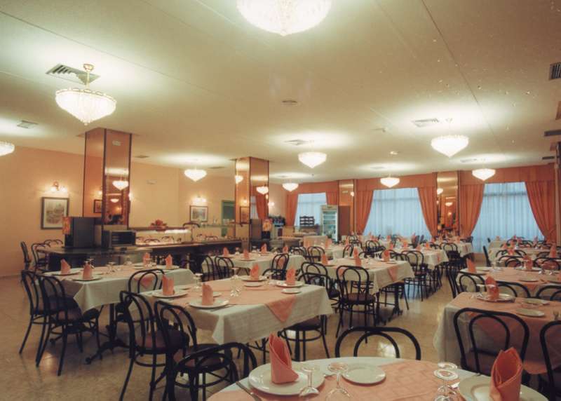 Hotel Fontana Plaza