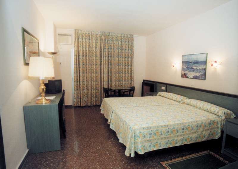 Hotel Fontana Plaza