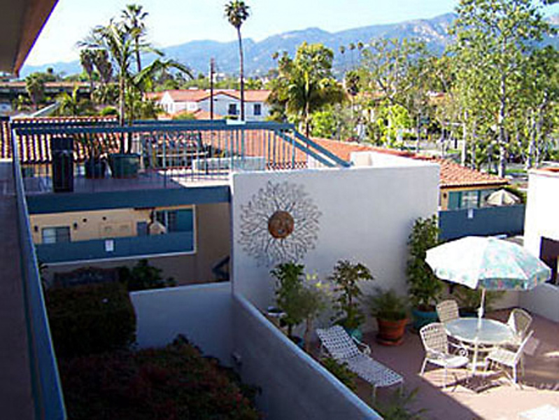 Beachside Inn
