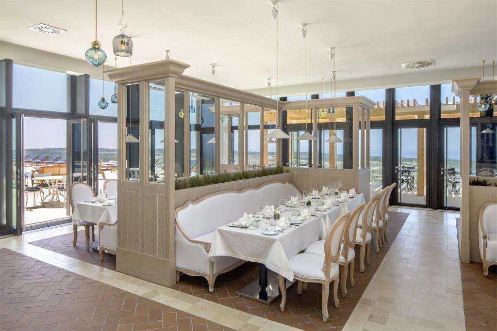 Evolutee Hotel