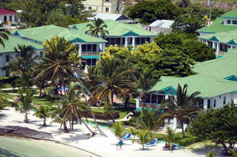Banyan Bay Suites