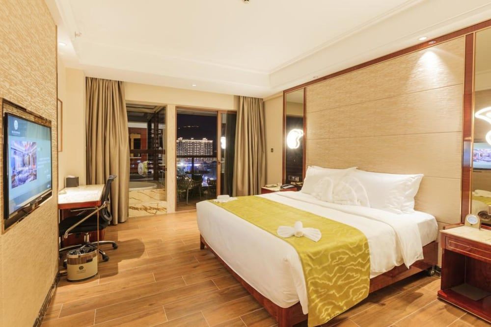 Sanya Yuexin Tomorrow Hotel