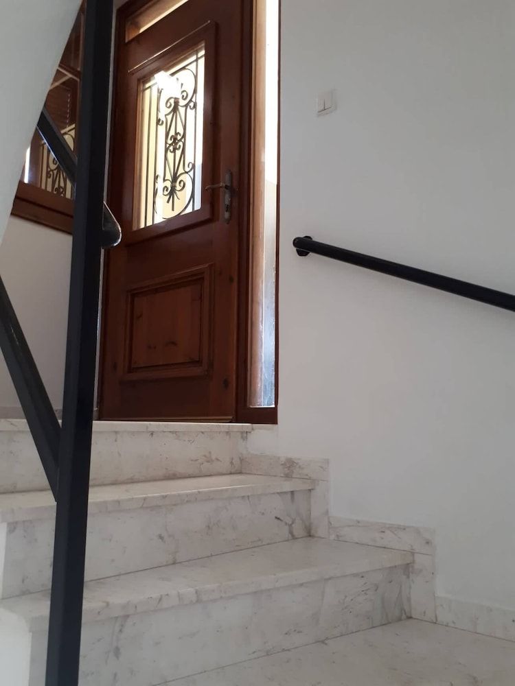 Antonia House
