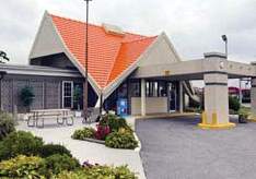 Budget Host Inn & Suites Lancaster