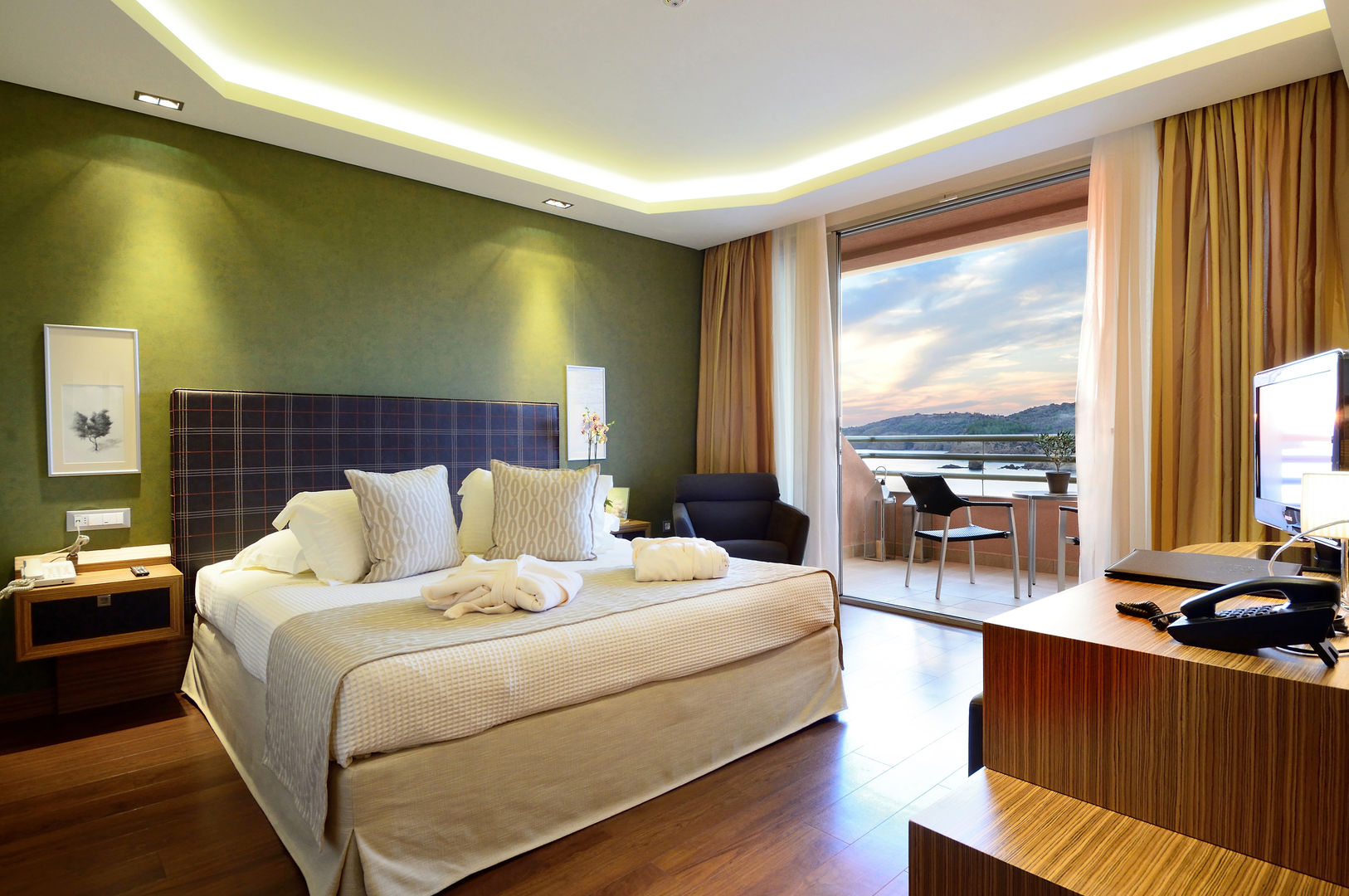 Royal Paradise Beach Resort & Spa