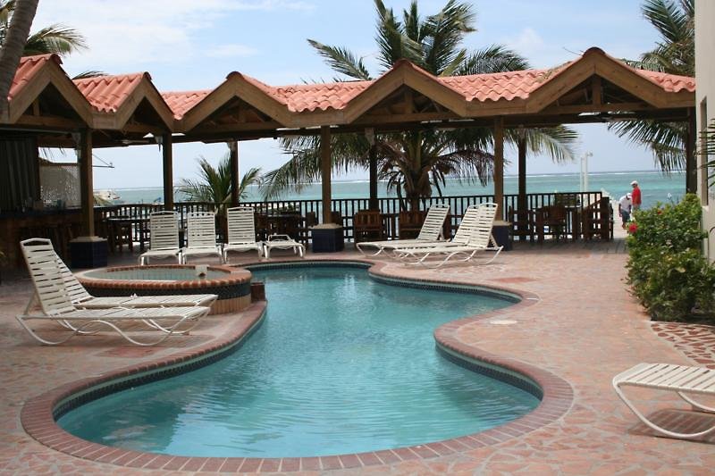 SunBreeze Suites