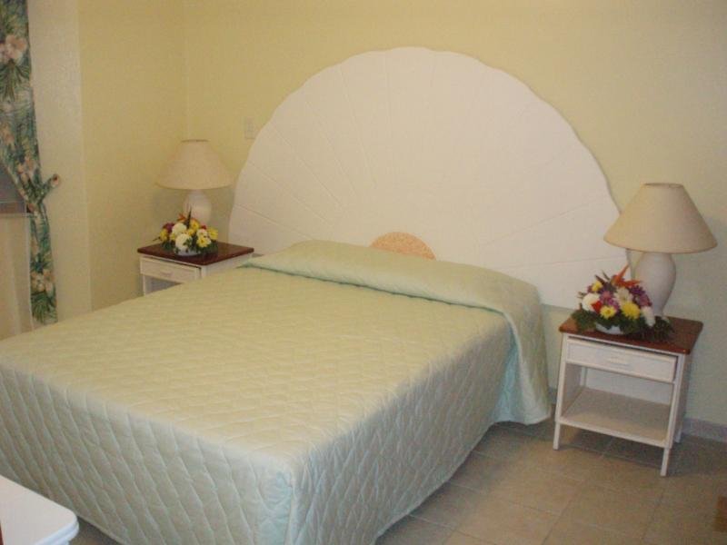 SunBreeze Suites