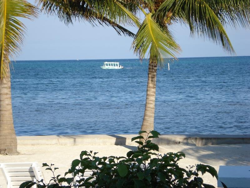 Isla Bonita Yacht Club