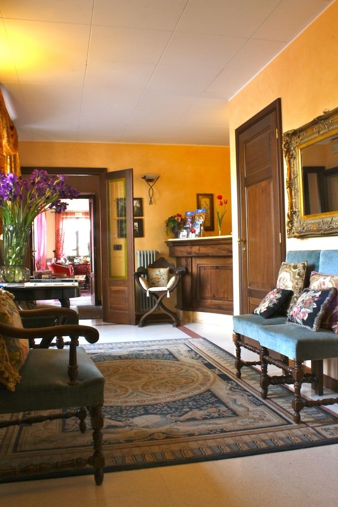 Villa Lauri