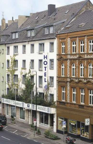 Antares Apartments