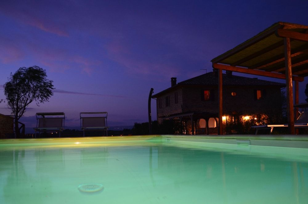Podere Molinaccio Bed And Breakfast