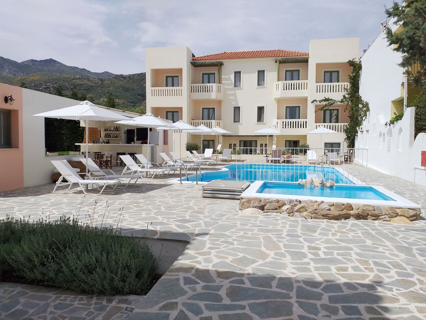 Aphrodite Samos Superior Studios & Apartments
