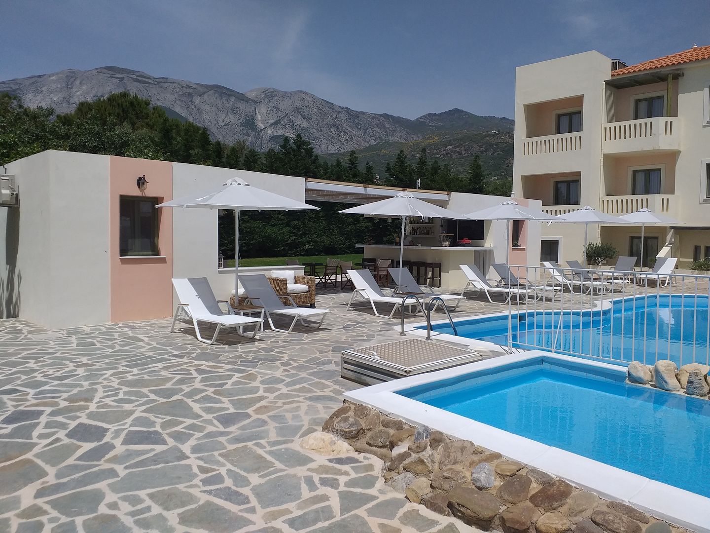Aphrodite Samos Superior Studios & Apartments