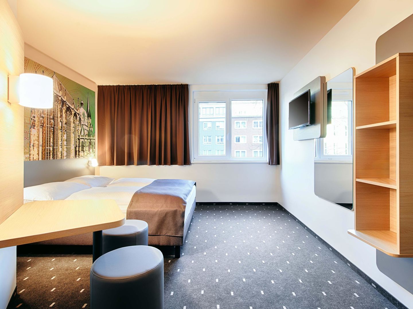 B&B HOTEL Aachen-City
