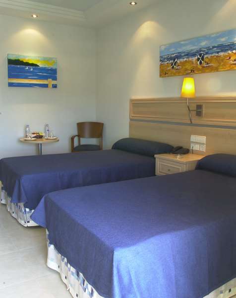 Gaviotas Hotel & Event Center