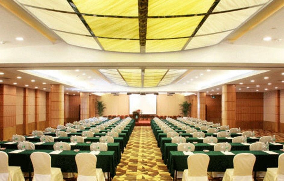 Espinas Palace Hotel