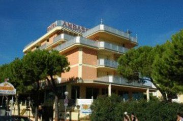 Hotel Ambassador