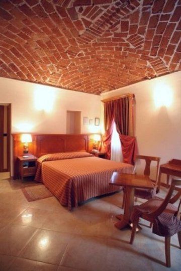 Hotel Acqui