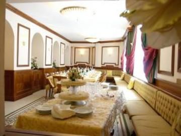 Hotel Acqui