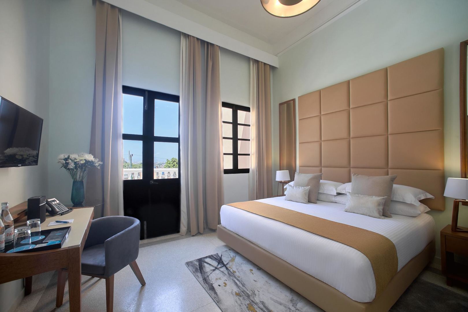 VOYA Boutique Hotel